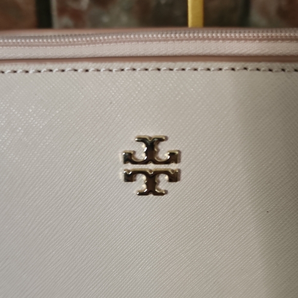 Tory Burch Blush Saffiano Leather Tote Bag Dust Bag Included - Picture 3 of 15